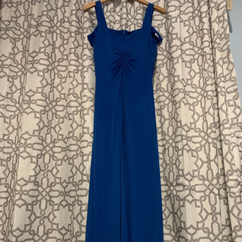 Maxi - Picture 2 of 5